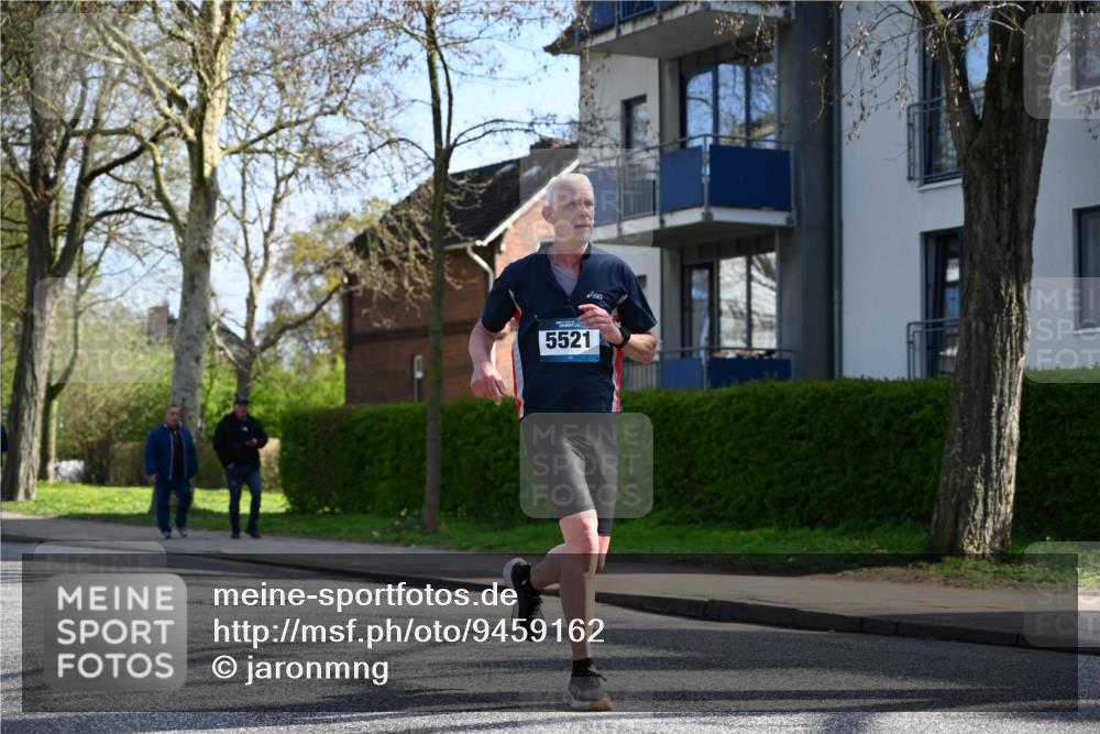12.04.2026 - 45. Internationalen Wilhelmsburger Insellauf J. Mangold http://msf.ph/oto/9459162 12.04.2026 10:39:02 Ziel 2115, 3066, 5521, 3139, 4009, 4608, 2878, 3110, 4040, 4325, 4871, 4393, 4976, 3043, 5405, 5331, 2521, 2953, 4522 meine-sportfotos.de