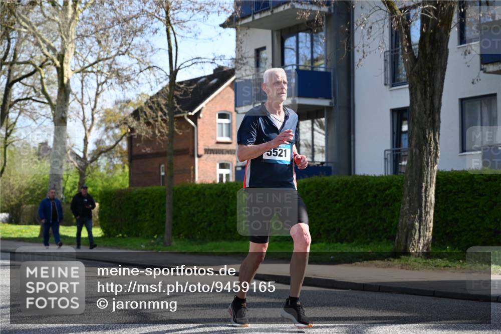 12.04.2026 - 45. Internationalen Wilhelmsburger Insellauf J. Mangold http://msf.ph/oto/9459165 12.04.2026 10:39:02 Ziel 2115, 3066, 5521, 3139, 4009, 4608, 2878, 3110, 4040, 4325, 4871, 4393, 4976, 3043, 5405, 5331, 2521, 2953, 4522 meine-sportfotos.de