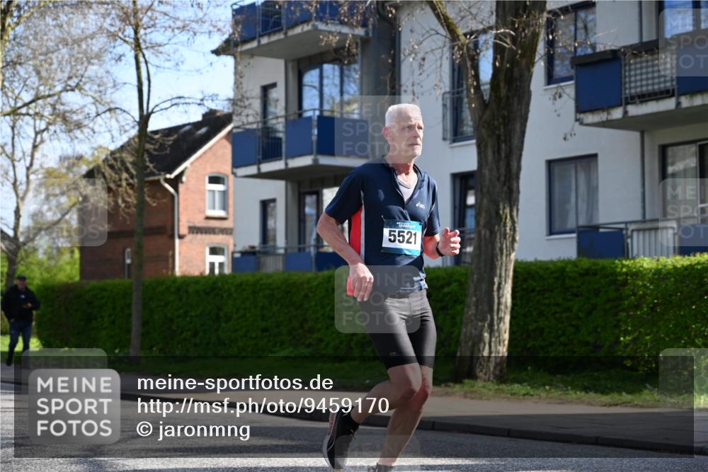 12.04.2026 - 45. Internationalen Wilhelmsburger Insellauf J. Mangold http://msf.ph/oto/9459170 12.04.2026 10:39:02 Ziel 2115, 3066, 5521, 3139, 4009, 4608, 2878, 3110, 4040, 4325, 4871, 4393, 4976, 3043, 5405, 5331, 2521, 2953, 4522 meine-sportfotos.de