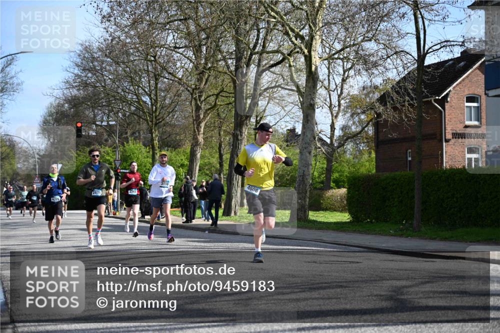 12.04.2026 - 45. Internationalen Wilhelmsburger Insellauf J. Mangold http://msf.ph/oto/9459183 12.04.2026 10:39:17 Ziel 3139, 4009, 4608, 2878, 3110, 4040, 4325, 4871, 4393, 4976, 3043, 5405, 5331, 2521, 2953, 4522, 3442, 5688, 3834, 4629, 4401 meine-sportfotos.de