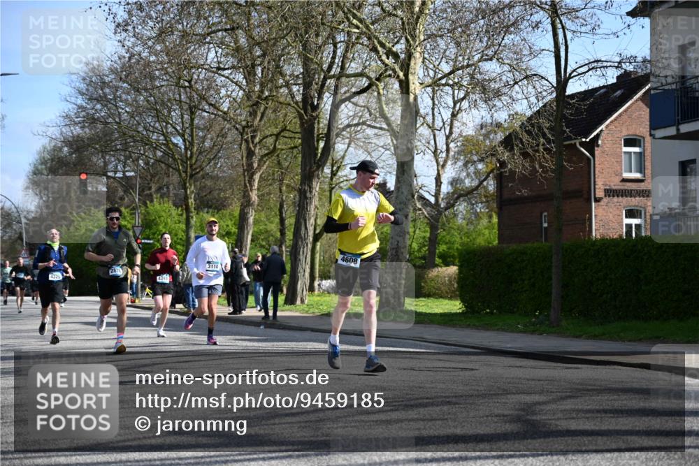 12.04.2026 - 45. Internationalen Wilhelmsburger Insellauf J. Mangold http://msf.ph/oto/9459185 12.04.2026 10:39:17 Ziel 3139, 4009, 4608, 2878, 3110, 4040, 4325, 4871, 4393, 4976, 3043, 5405, 5331, 2521, 2953, 4522, 3442, 5688, 3834, 4629, 4401 meine-sportfotos.de