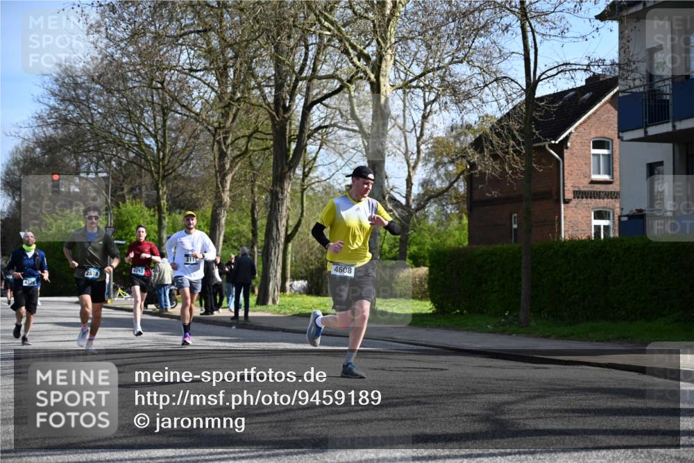 12.04.2026 - 45. Internationalen Wilhelmsburger Insellauf J. Mangold http://msf.ph/oto/9459189 12.04.2026 10:39:18 Ziel 3139, 4009, 4608, 2878, 3110, 4040, 4325, 4871, 4393, 4976, 3043, 5405, 5331, 2521, 2953, 4522, 3442, 5688, 3834, 4629, 4401 meine-sportfotos.de