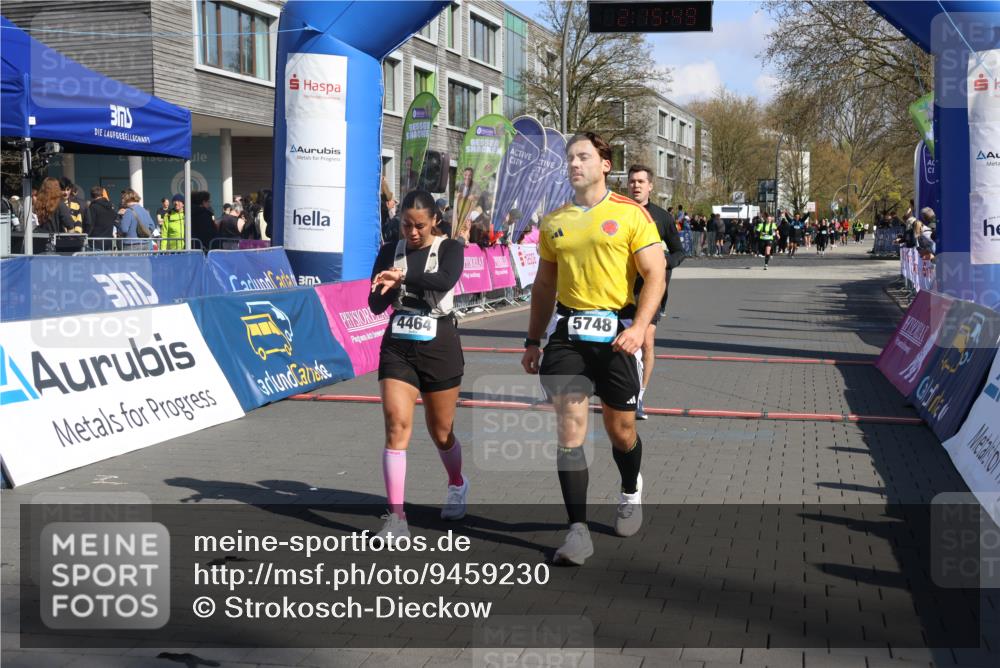 12.04.2026 - 45. Internationalen Wilhelmsburger Insellauf Strokosch-Dieckow http://msf.ph/oto/9459230 12.04.2026 11:05:47 Ziel 5748, 4464, 5810 meine-sportfotos.de