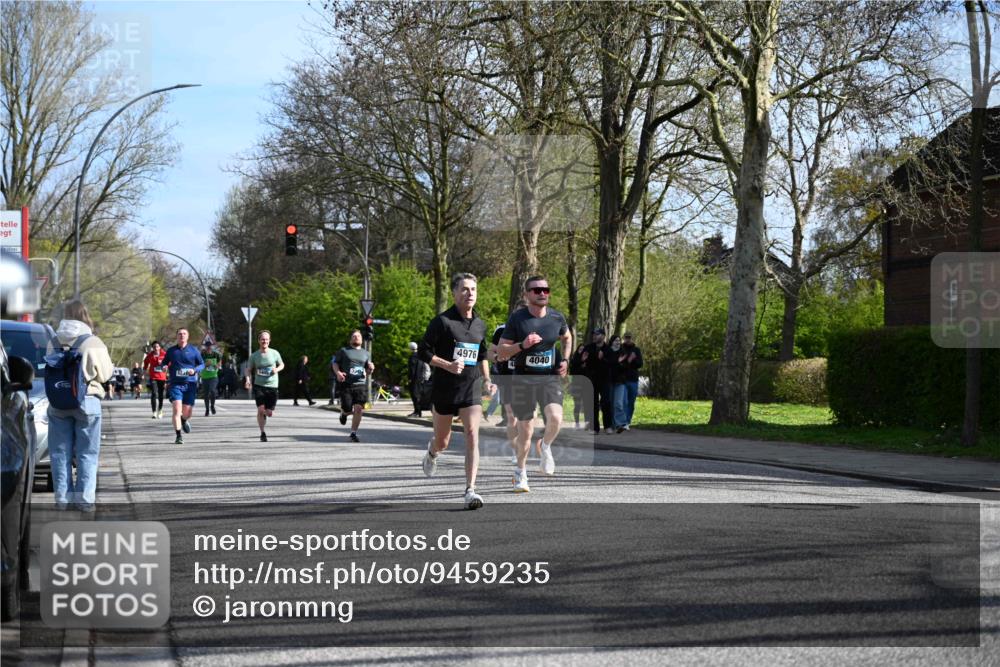 12.04.2026 - 45. Internationalen Wilhelmsburger Insellauf J. Mangold http://msf.ph/oto/9459235 12.04.2026 10:39:25 Ziel 4608, 2878, 3110, 4040, 4325, 4871, 4393, 4976, 3043, 5405, 5331, 2521, 2953, 4522, 3442, 5688, 3834, 4629, 4401, 2100 meine-sportfotos.de