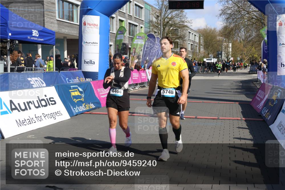 12.04.2026 - 45. Internationalen Wilhelmsburger Insellauf Strokosch-Dieckow http://msf.ph/oto/9459240 12.04.2026 11:05:47 Ziel 5748, 4464, 5810 meine-sportfotos.de