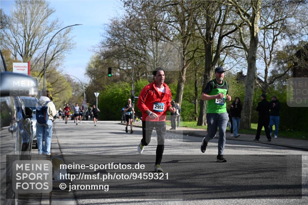 12.04.2026 - 45. Internationalen Wilhelmsburger Insellauf J. Mangold http://msf.ph/oto/9459321 12.04.2026 10:39:35 Ziel 4976, 3043, 5405, 5331, 2521, 2953, 4522, 3442, 5688, 3834, 4629, 4401, 2100, 4490, 3781, 3785, 2711 meine-sportfotos.de