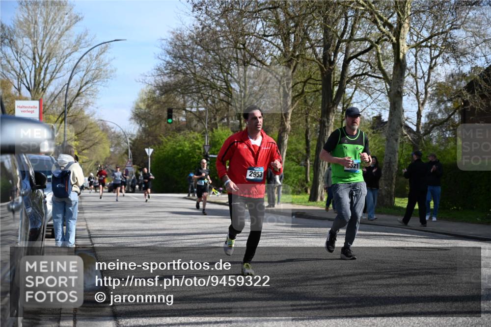 12.04.2026 - 45. Internationalen Wilhelmsburger Insellauf J. Mangold http://msf.ph/oto/9459322 12.04.2026 10:39:35 Ziel 4976, 3043, 5405, 5331, 2521, 2953, 4522, 3442, 5688, 3834, 4629, 4401, 2100, 4490, 3781, 3785, 2711 meine-sportfotos.de