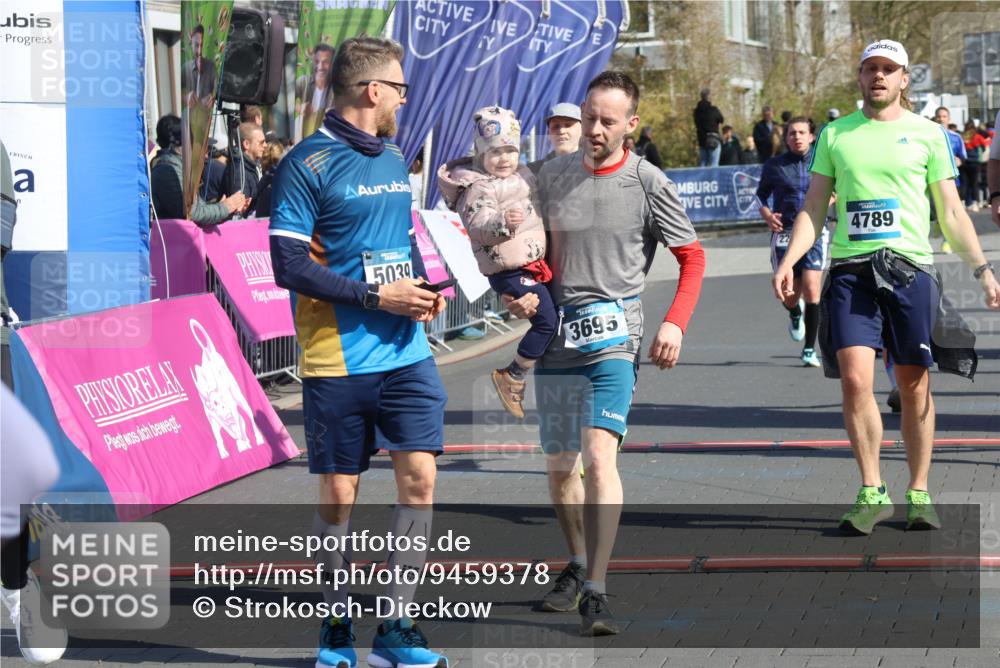 12.04.2026 - 45. Internationalen Wilhelmsburger Insellauf Strokosch-Dieckow http://msf.ph/oto/9459378 12.04.2026 10:49:19 Ziel 3695, 5039, 2672, 4789, 4661, 5360, 5649, 2649, 2231, 3200 meine-sportfotos.de