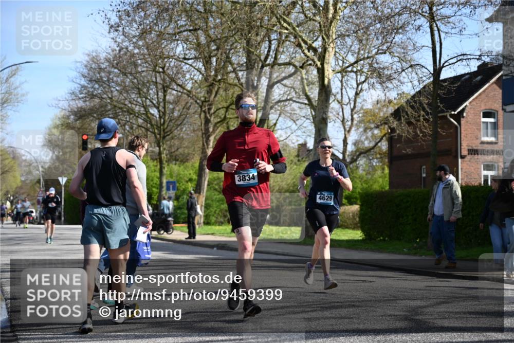 12.04.2026 - 45. Internationalen Wilhelmsburger Insellauf J. Mangold http://msf.ph/oto/9459399 12.04.2026 10:39:49 Ziel 4522, 3442, 5688, 3834, 4629, 4401, 2100, 4490, 3781, 3785, 2711, 3144, 5606, 3702, 4907, 2525, 3677, 2379 meine-sportfotos.de