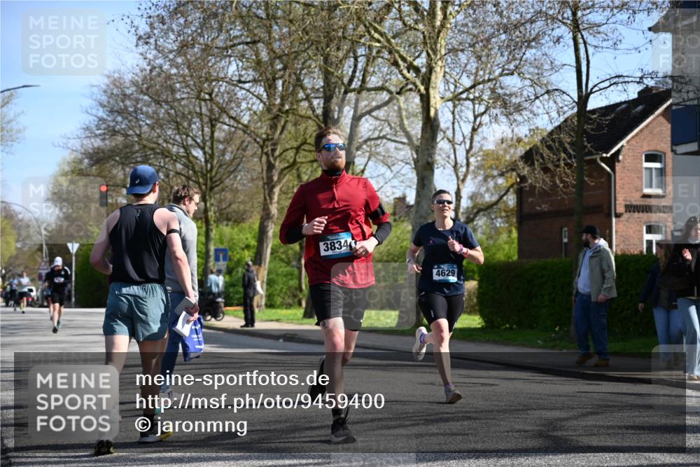 12.04.2026 - 45. Internationalen Wilhelmsburger Insellauf J. Mangold http://msf.ph/oto/9459400 12.04.2026 10:39:49 Ziel 4522, 3442, 5688, 3834, 4629, 4401, 2100, 4490, 3781, 3785, 2711, 3144, 5606, 3702, 4907, 2525, 3677, 2379 meine-sportfotos.de