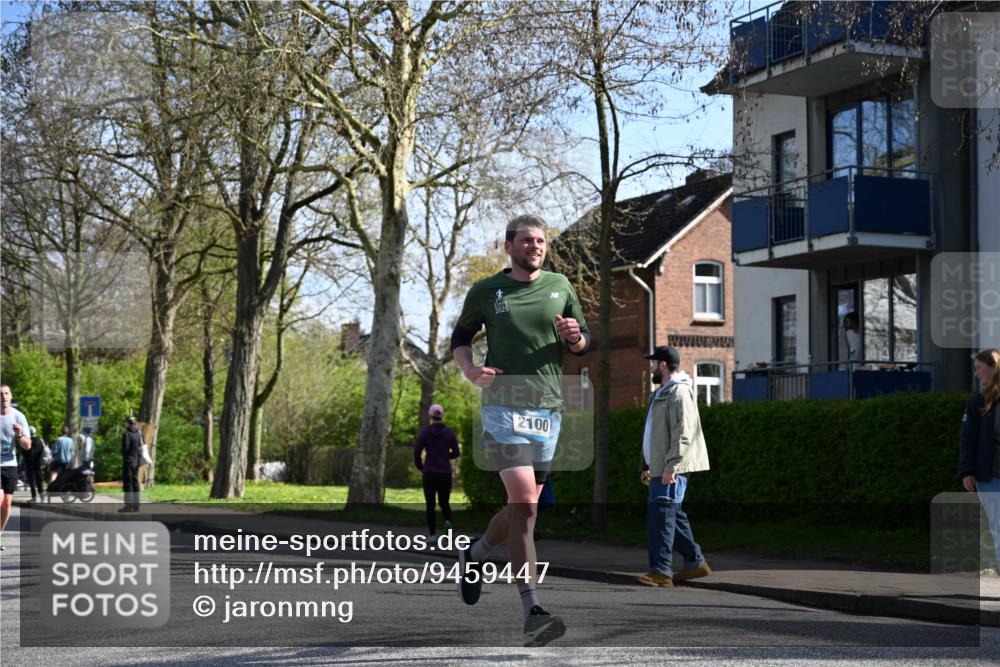 12.04.2026 - 45. Internationalen Wilhelmsburger Insellauf J. Mangold http://msf.ph/oto/9459447 12.04.2026 10:40:00 Ziel 4401, 2100, 4490, 3781, 3785, 2711, 3144, 5606, 3702, 4907, 2525, 3677, 2379, 3677, 2379, 3171 meine-sportfotos.de