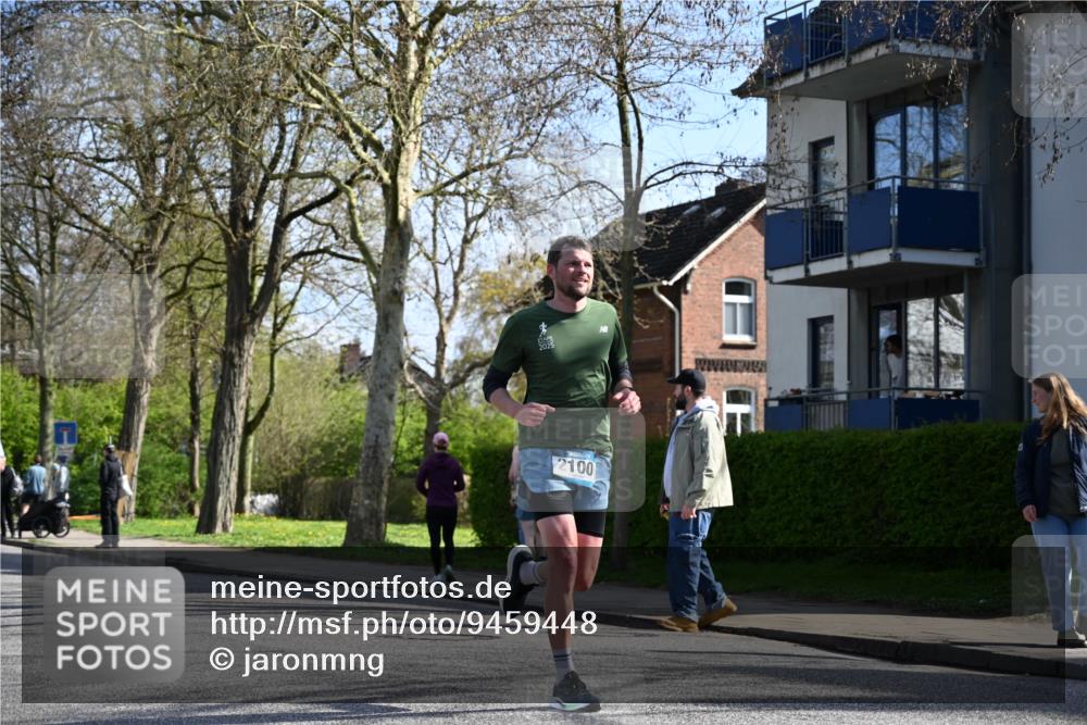 12.04.2026 - 45. Internationalen Wilhelmsburger Insellauf J. Mangold http://msf.ph/oto/9459448 12.04.2026 10:40:00 Ziel 4401, 2100, 4490, 3781, 3785, 2711, 3144, 5606, 3702, 4907, 2525, 3677, 2379, 3677, 2379, 3171 meine-sportfotos.de