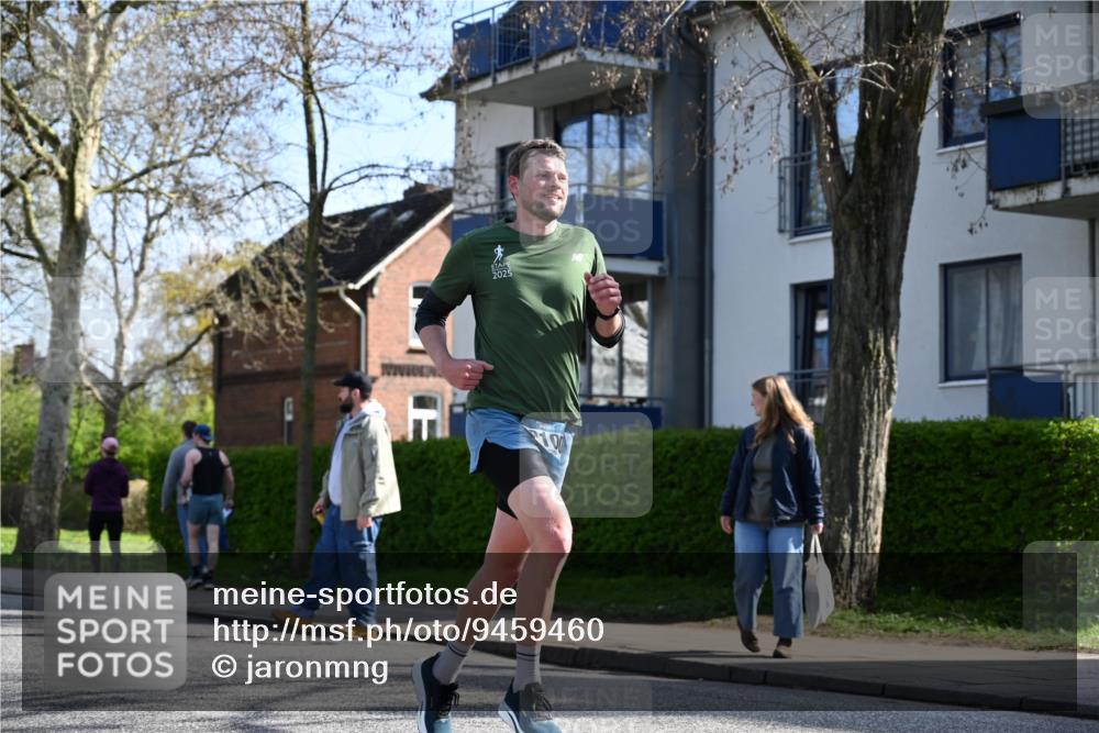 12.04.2026 - 45. Internationalen Wilhelmsburger Insellauf J. Mangold http://msf.ph/oto/9459460 12.04.2026 10:40:01 Ziel 4401, 2100, 4490, 3781, 3785, 2711, 3144, 5606, 3702, 4907, 2525, 3677, 2379, 3171, 5832 meine-sportfotos.de