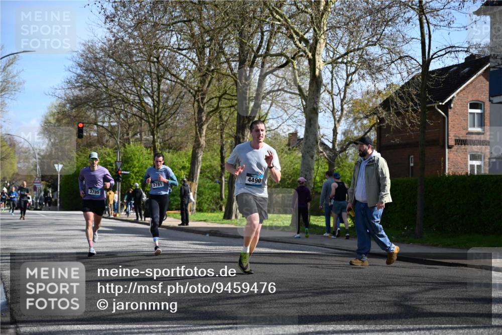 12.04.2026 - 45. Internationalen Wilhelmsburger Insellauf J. Mangold http://msf.ph/oto/9459476 12.04.2026 10:40:03 Ziel 4401, 2100, 4490, 3781, 3785, 2711, 3144, 5606, 3702, 4907, 2525, 3677, 2379, 3171, 5832, 4680, 4262, 2485, 2883 meine-sportfotos.de