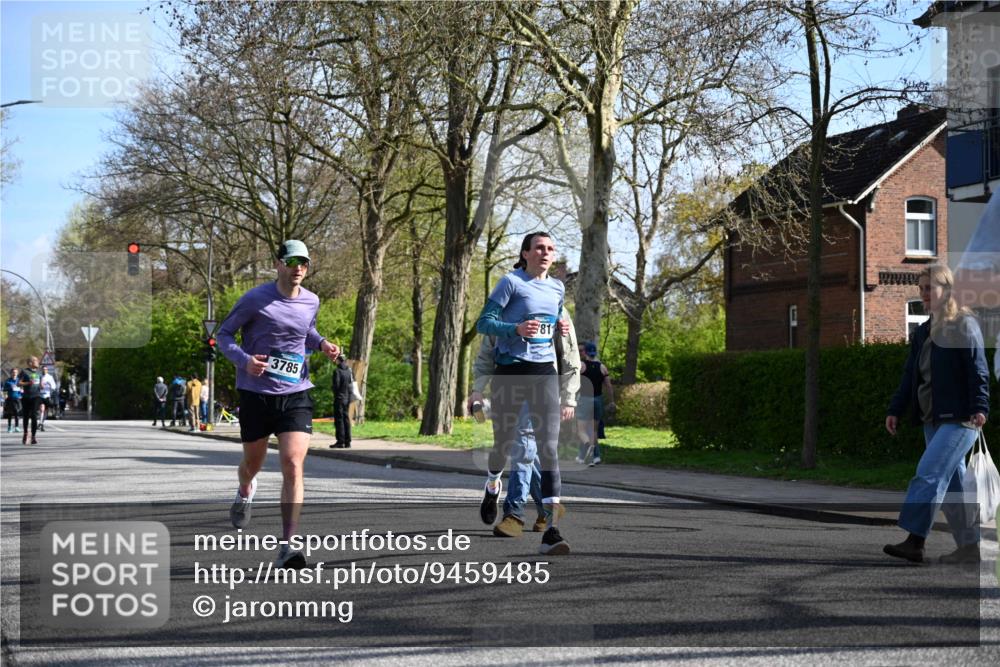 12.04.2026 - 45. Internationalen Wilhelmsburger Insellauf J. Mangold http://msf.ph/oto/9459485 12.04.2026 10:40:05 Ziel 4401, 2100, 4490, 3781, 3785, 2711, 3144, 3144, 5606, 3702, 4907, 2525, 3677, 2379, 3171, 5832, 4680, 4262, 2485, 2883 meine-sportfotos.de