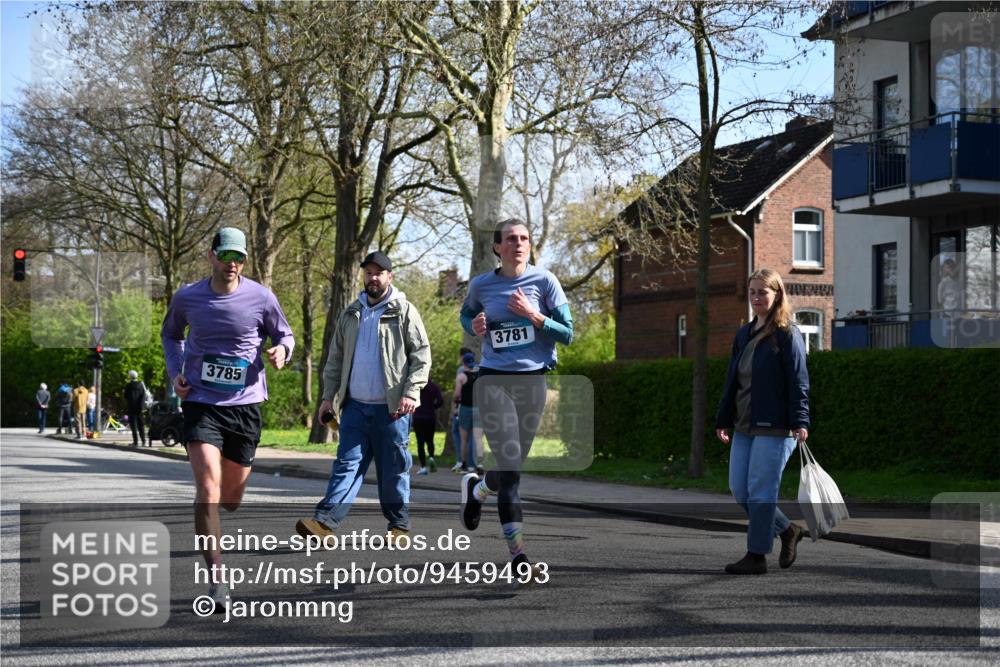 12.04.2026 - 45. Internationalen Wilhelmsburger Insellauf J. Mangold http://msf.ph/oto/9459493 12.04.2026 10:40:05 Ziel 4401, 2100, 4490, 3781, 3785, 2711, 3144, 3144, 5606, 3702, 4907, 2525, 3677, 2379, 3171, 5832, 4680, 4262, 2485, 2883 meine-sportfotos.de