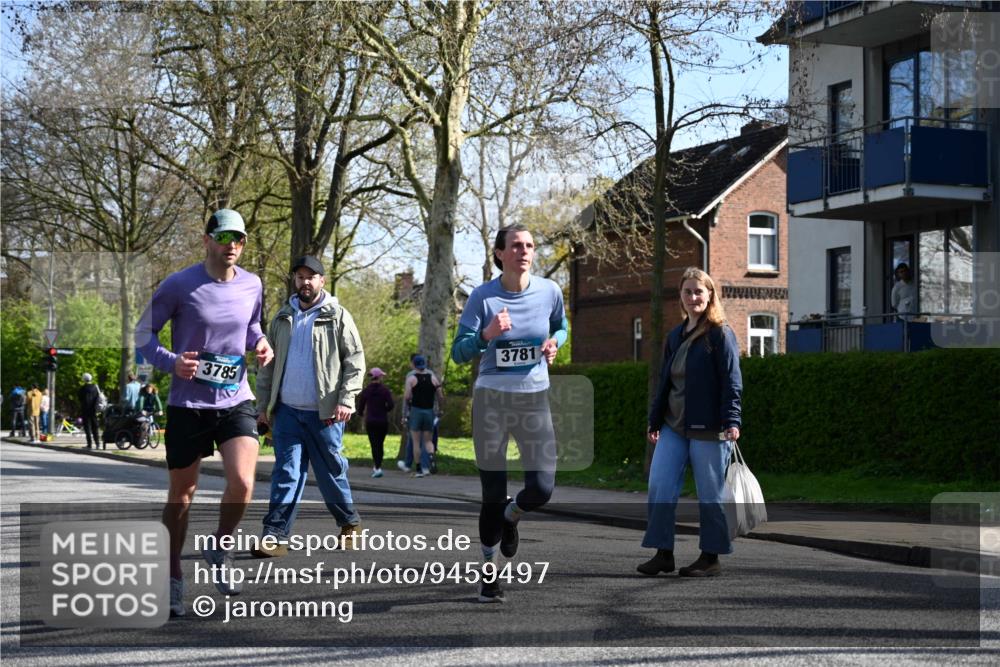 12.04.2026 - 45. Internationalen Wilhelmsburger Insellauf J. Mangold http://msf.ph/oto/9459497 12.04.2026 10:40:05 Ziel 4401, 2100, 4490, 3781, 3785, 2711, 3144, 3144, 5606, 3702, 4907, 2525, 3677, 2379, 3171, 5832, 4680, 4262, 2485, 2883 meine-sportfotos.de