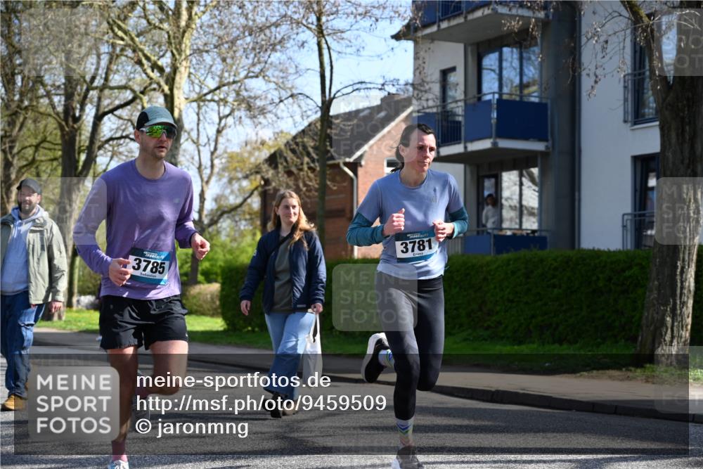 12.04.2026 - 45. Internationalen Wilhelmsburger Insellauf J. Mangold http://msf.ph/oto/9459509 12.04.2026 10:40:06 Ziel 4401, 2100, 4490, 3781, 3785, 2711, 3144, 5606, 3702, 4907, 2525, 3677, 2379, 3171, 5832, 4680, 4262, 2485, 2883, 4501 meine-sportfotos.de
