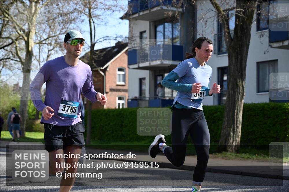 12.04.2026 - 45. Internationalen Wilhelmsburger Insellauf J. Mangold http://msf.ph/oto/9459515 12.04.2026 10:40:06 Ziel 4401, 2100, 4490, 3781, 3785, 2711, 3144, 5606, 3702, 4907, 2525, 3677, 2379, 3171, 5832, 4680, 4262, 2485, 2883, 4501 meine-sportfotos.de