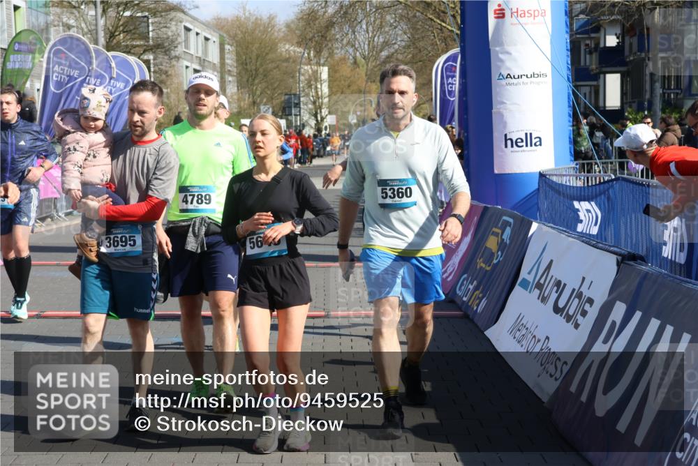 12.04.2026 - 45. Internationalen Wilhelmsburger Insellauf Strokosch-Dieckow http://msf.ph/oto/9459525 12.04.2026 10:49:23 Ziel 4789, 4661, 5360, 5649, 2649, 2231, 3200, 4185, 2179 meine-sportfotos.de
