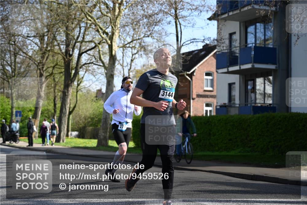 12.04.2026 - 45. Internationalen Wilhelmsburger Insellauf J. Mangold http://msf.ph/oto/9459526 12.04.2026 10:40:16 Ziel 4490, 3781, 3785, 2711, 3144, 5606, 3702, 4907, 2525, 3677, 2379, 3171, 5832, 4680, 4262, 2485, 2883, 4501, 2633, 2634, 3090, 4649, 4655, 3987, 3381, 3380, 4180, 4980, 5408, 2507 meine-sportfotos.de