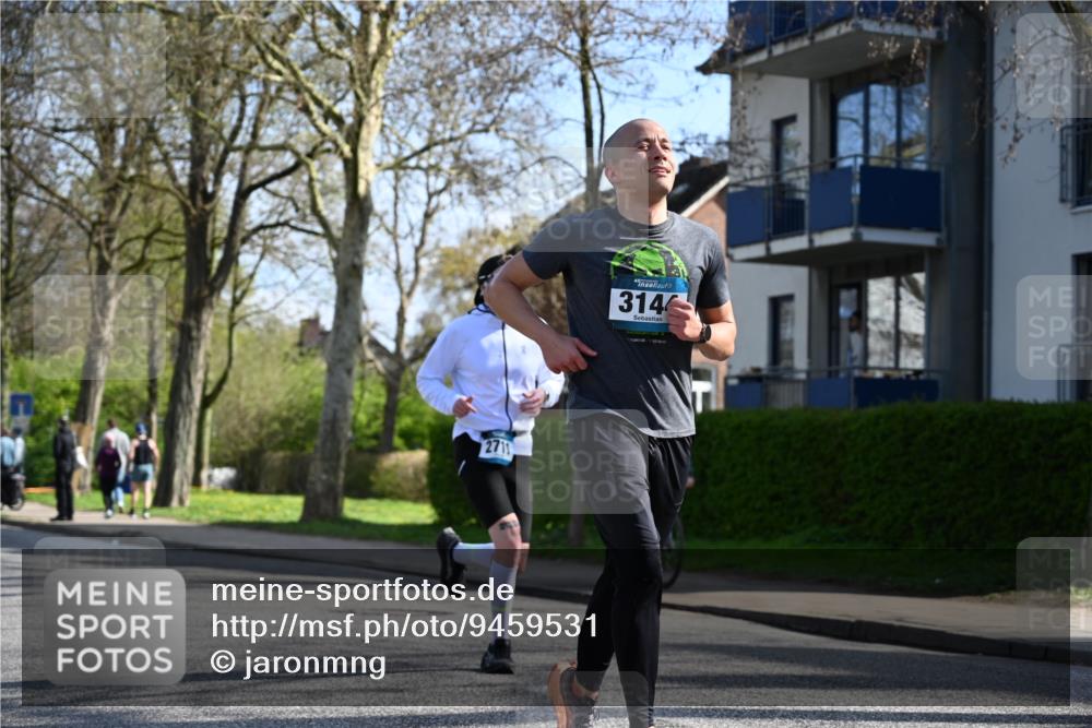 12.04.2026 - 45. Internationalen Wilhelmsburger Insellauf J. Mangold http://msf.ph/oto/9459531 12.04.2026 10:40:16 Ziel 4490, 3781, 3785, 2711, 3144, 5606, 3702, 4907, 2525, 3677, 2379, 3171, 5832, 4680, 4262, 2485, 2883, 4501, 2633, 2634, 3090, 4649, 4655, 3987, 3381, 3380, 4180, 4980, 5408, 2507 meine-sportfotos.de