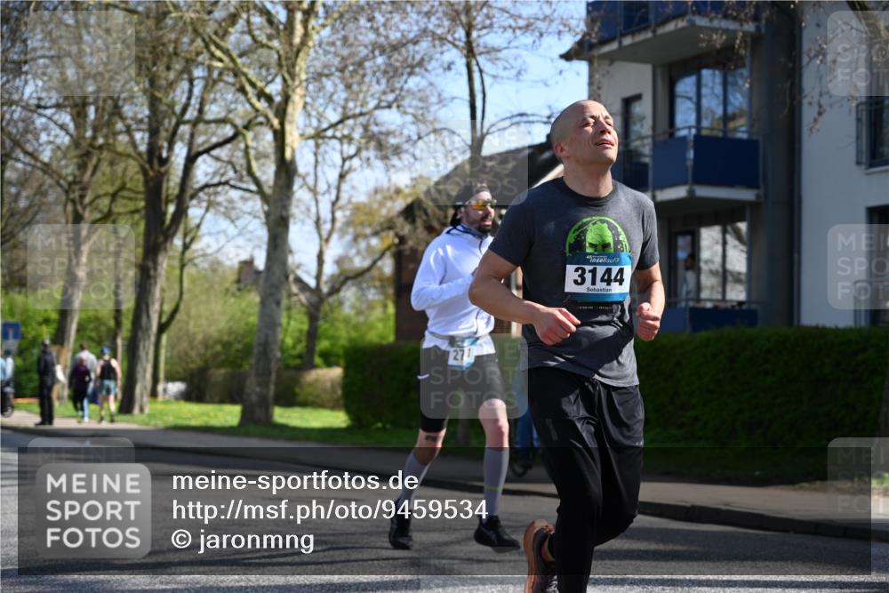 12.04.2026 - 45. Internationalen Wilhelmsburger Insellauf J. Mangold http://msf.ph/oto/9459534 12.04.2026 10:40:16 Ziel 4490, 3781, 3785, 2711, 3144, 5606, 3702, 4907, 2525, 3677, 2379, 3171, 5832, 4680, 4262, 2485, 2883, 4501, 2633, 2634, 3090, 4649, 4655, 3987, 3381, 3380, 4180, 4980, 5408, 2507 meine-sportfotos.de