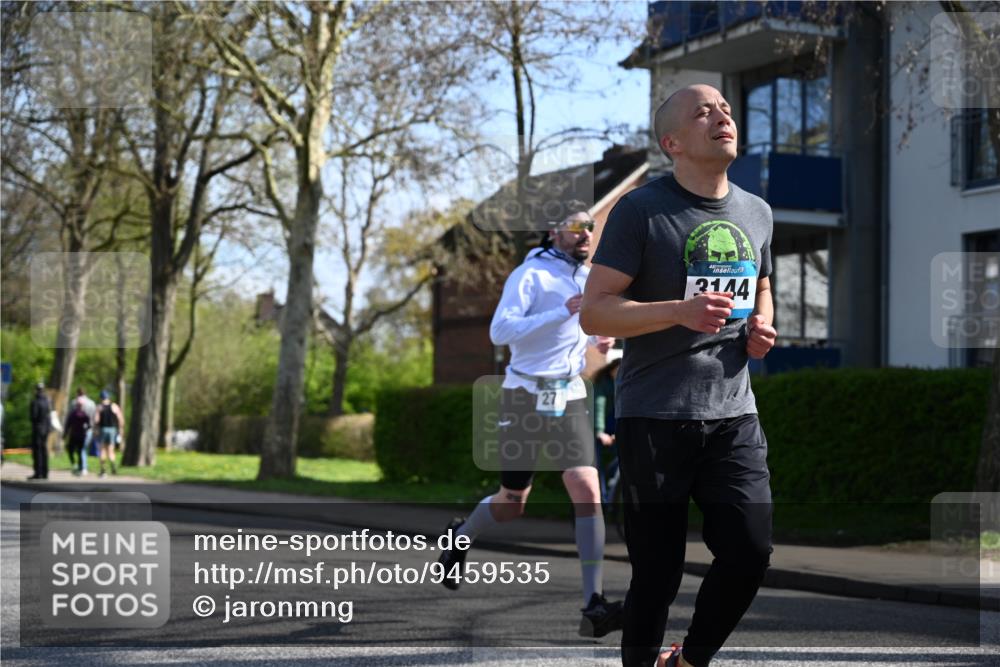 12.04.2026 - 45. Internationalen Wilhelmsburger Insellauf J. Mangold http://msf.ph/oto/9459535 12.04.2026 10:40:16 Ziel 4490, 3781, 3785, 2711, 3144, 5606, 3702, 4907, 2525, 3677, 2379, 3171, 5832, 4680, 4262, 2485, 2883, 4501, 2633, 2634, 3090, 4649, 4655, 3987, 3381, 3380, 4180, 4980, 5408, 2507 meine-sportfotos.de