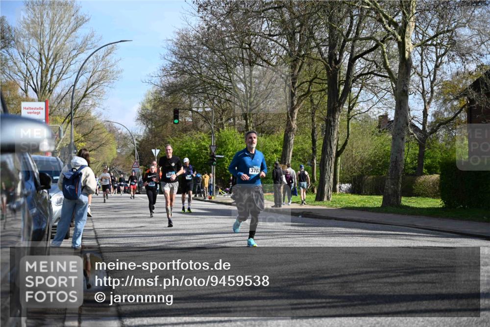 12.04.2026 - 45. Internationalen Wilhelmsburger Insellauf J. Mangold http://msf.ph/oto/9459538 12.04.2026 10:40:17 Ziel 3781, 3785, 2711, 3144, 5606, 3702, 4907, 2525, 3677, 2379, 3171, 5832, 4680, 4262, 2485, 2883, 4501, 2633, 2634, 3090, 4649, 4655, 3987, 3381, 3380, 4180, 4980, 5408, 2507, 2456 meine-sportfotos.de