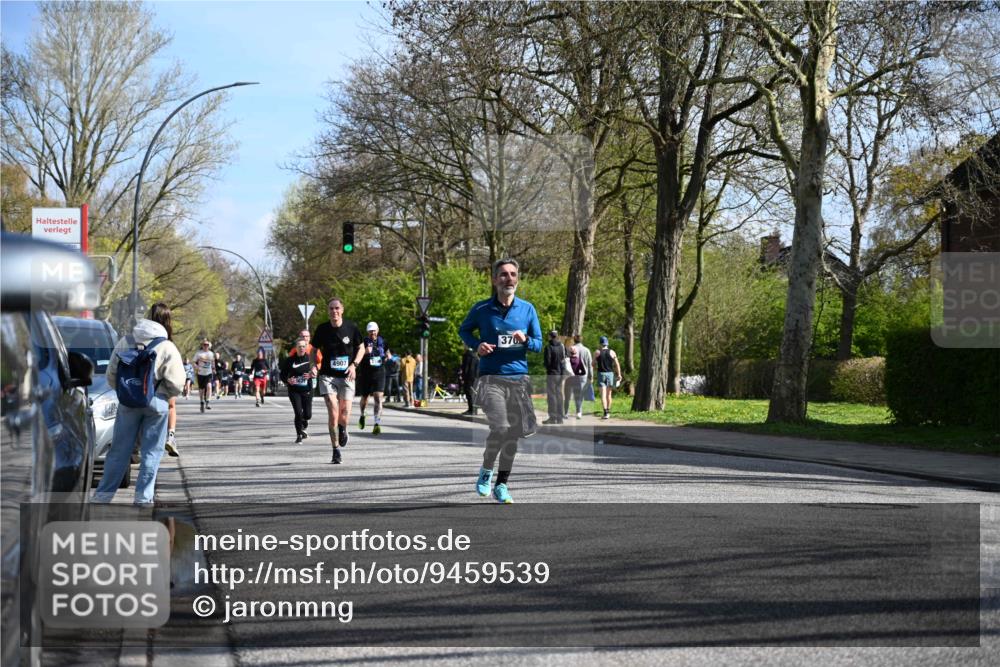 12.04.2026 - 45. Internationalen Wilhelmsburger Insellauf J. Mangold http://msf.ph/oto/9459539 12.04.2026 10:40:17 Ziel 3781, 3785, 2711, 3144, 5606, 3702, 4907, 2525, 3677, 2379, 3171, 5832, 4680, 4262, 2485, 2883, 4501, 2633, 2634, 3090, 4649, 4655, 3987, 3381, 3380, 4180, 4980, 5408, 2507, 2456 meine-sportfotos.de