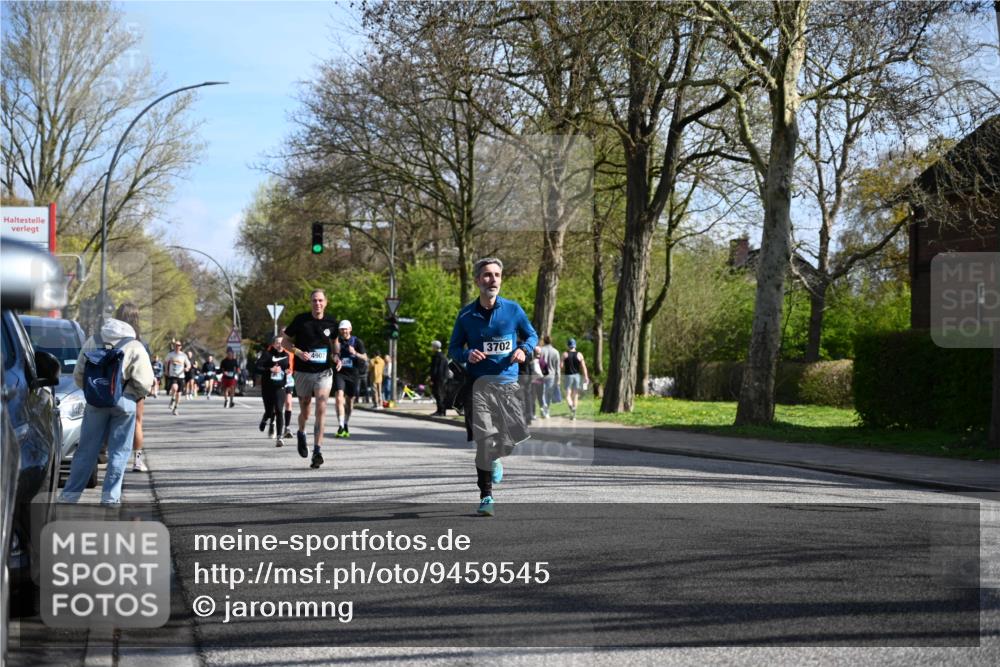 12.04.2026 - 45. Internationalen Wilhelmsburger Insellauf J. Mangold http://msf.ph/oto/9459545 12.04.2026 10:40:18 Ziel 2711, 3144, 5606, 3702, 4907, 2525, 3677, 2379, 3171, 5832, 4680, 4262, 2485, 2883, 4501, 4501, 2633, 2634, 3090, 4649, 4655, 3987, 3381, 3380, 4180, 4980, 5408, 2507, 2456, 2768 meine-sportfotos.de