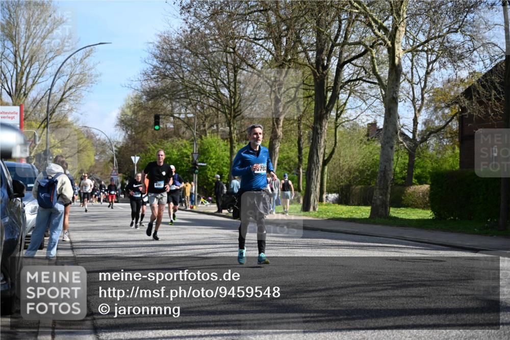 12.04.2026 - 45. Internationalen Wilhelmsburger Insellauf J. Mangold http://msf.ph/oto/9459548 12.04.2026 10:40:18 Ziel 2711, 3144, 5606, 3702, 4907, 2525, 3677, 2379, 3171, 5832, 4680, 4262, 2485, 2883, 4501, 4501, 2633, 2634, 3090, 4649, 4655, 3987, 3381, 3380, 4180, 4980, 5408, 2507, 2456, 2768 meine-sportfotos.de