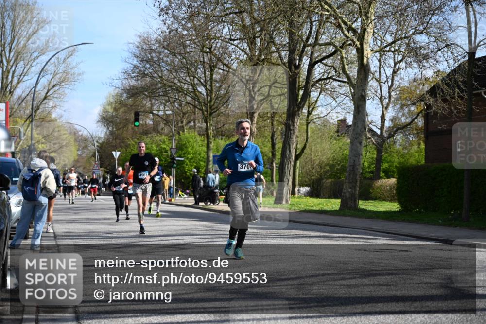 12.04.2026 - 45. Internationalen Wilhelmsburger Insellauf J. Mangold http://msf.ph/oto/9459553 12.04.2026 10:40:18 Ziel 2711, 3144, 5606, 3702, 4907, 2525, 3677, 2379, 3171, 5832, 4680, 4262, 2485, 2883, 4501, 4501, 2633, 2634, 3090, 4649, 4655, 3987, 3381, 3380, 4180, 4980, 5408, 2507, 2456, 2768 meine-sportfotos.de