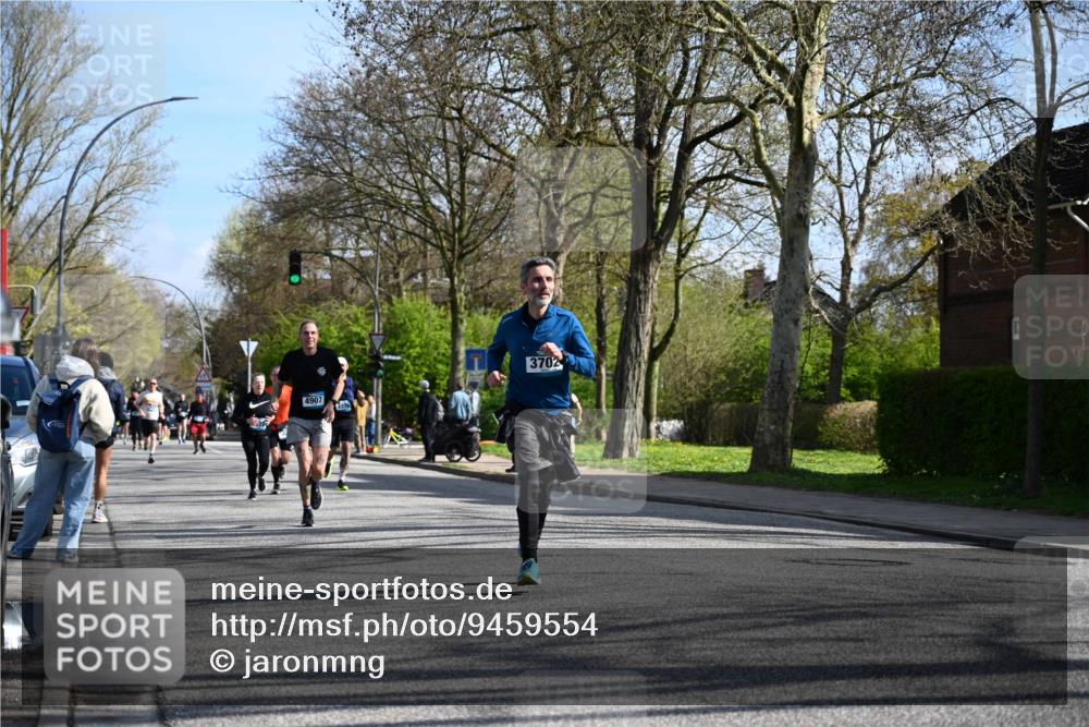 12.04.2026 - 45. Internationalen Wilhelmsburger Insellauf J. Mangold http://msf.ph/oto/9459554 12.04.2026 10:40:18 Ziel 2711, 3144, 5606, 3702, 4907, 2525, 3677, 2379, 3171, 5832, 4680, 4262, 2485, 2883, 4501, 4501, 2633, 2634, 3090, 4649, 4655, 3987, 3381, 3380, 4180, 4980, 5408, 2507, 2456, 2768 meine-sportfotos.de
