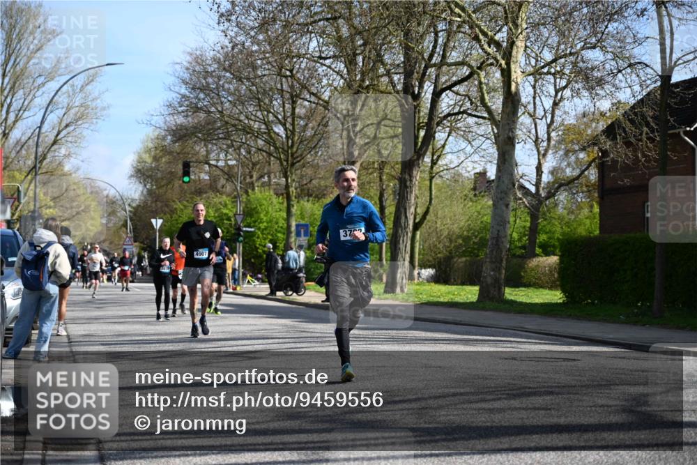 12.04.2026 - 45. Internationalen Wilhelmsburger Insellauf J. Mangold http://msf.ph/oto/9459556 12.04.2026 10:40:18 Ziel 2711, 3144, 5606, 3702, 4907, 2525, 3677, 2379, 3171, 5832, 4680, 4262, 2485, 2883, 4501, 4501, 2633, 2634, 3090, 4649, 4655, 3987, 3381, 3380, 4180, 4980, 5408, 2507, 2456, 2768 meine-sportfotos.de