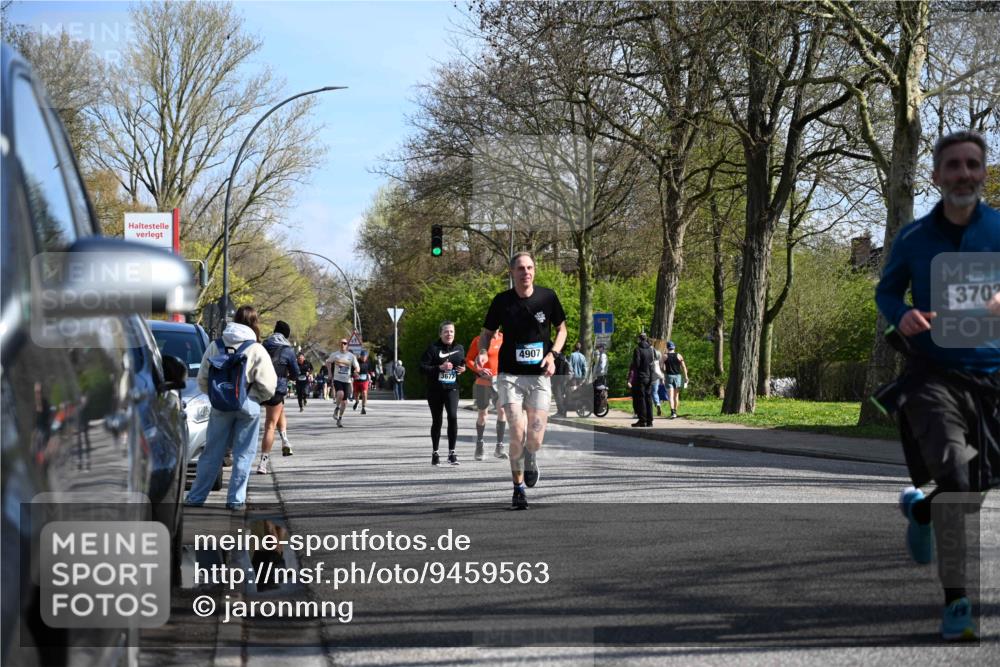 12.04.2026 - 45. Internationalen Wilhelmsburger Insellauf J. Mangold http://msf.ph/oto/9459563 12.04.2026 10:40:20 Ziel 2711, 3144, 5606, 3702, 4907, 2525, 3677, 2379, 3171, 5832, 4680, 4262, 2485, 2883, 4501, 2633, 2634, 3090, 2633, 2634, 3090, 4649, 4655, 3987, 3381, 3380, 4180, 4980, 5408, 2507, 2456, 2768, 3534 meine-sportfotos.de