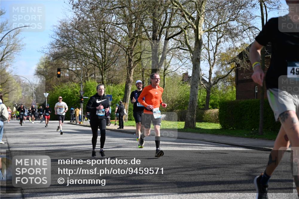 12.04.2026 - 45. Internationalen Wilhelmsburger Insellauf J. Mangold http://msf.ph/oto/9459571 12.04.2026 10:40:22 Ziel 2711, 3144, 5606, 3702, 4907, 2525, 3677, 2379, 3171, 5832, 4680, 4262, 2485, 2883, 4501, 2633, 2634, 3090, 4649, 4655, 3987, 3987, 3381, 3380, 4180, 4980, 5408, 2507, 2456, 2768, 3534, 5281 meine-sportfotos.de