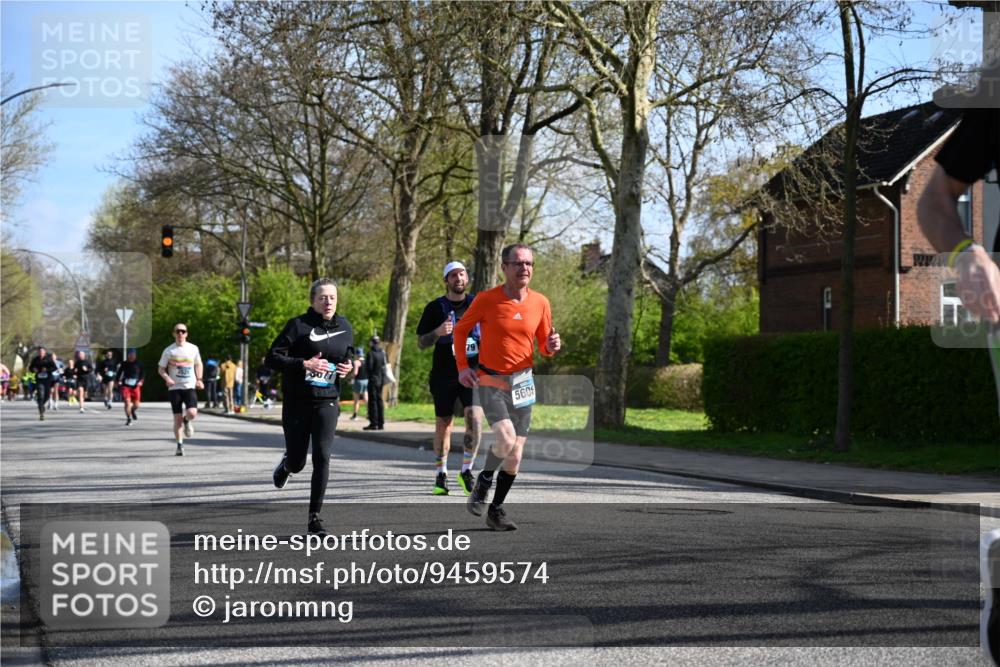 12.04.2026 - 45. Internationalen Wilhelmsburger Insellauf J. Mangold http://msf.ph/oto/9459574 12.04.2026 10:40:23 Ziel 2711, 3144, 5606, 3702, 4907, 2525, 3677, 2379, 3171, 3171, 5832, 4680, 4262, 2485, 2883, 4501, 2633, 2634, 3090, 4649, 4655, 3987, 3381, 3380, 3381, 3380, 4180, 4980, 5408, 2507, 2456, 2768, 3534, 5281 meine-sportfotos.de