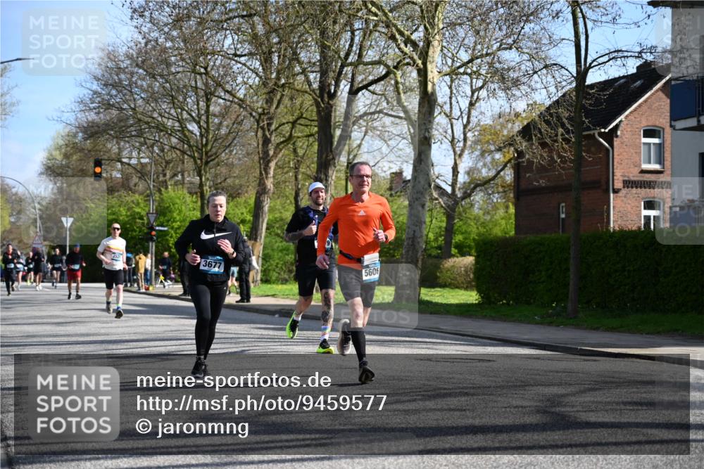 12.04.2026 - 45. Internationalen Wilhelmsburger Insellauf J. Mangold http://msf.ph/oto/9459577 12.04.2026 10:40:23 Ziel 2711, 3144, 5606, 3702, 4907, 2525, 3677, 2379, 3171, 3171, 5832, 4680, 4262, 2485, 2883, 4501, 2633, 2634, 3090, 4649, 4655, 3987, 3381, 3380, 3381, 3380, 4180, 4980, 5408, 2507, 2456, 2768, 3534, 5281 meine-sportfotos.de