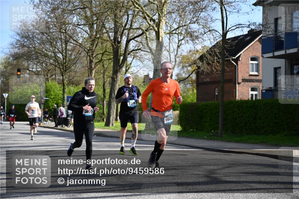 12.04.2026 - 45. Internationalen Wilhelmsburger Insellauf J. Mangold http://msf.ph/oto/9459586 12.04.2026 10:40:23 Ziel 2711, 3144, 5606, 3702, 4907, 2525, 3677, 2379, 3171, 3171, 5832, 4680, 4262, 2485, 2883, 4501, 2633, 2634, 3090, 4649, 4655, 3987, 3381, 3380, 3381, 3380, 4180, 4980, 5408, 2507, 2456, 2768, 3534, 5281 meine-sportfotos.de