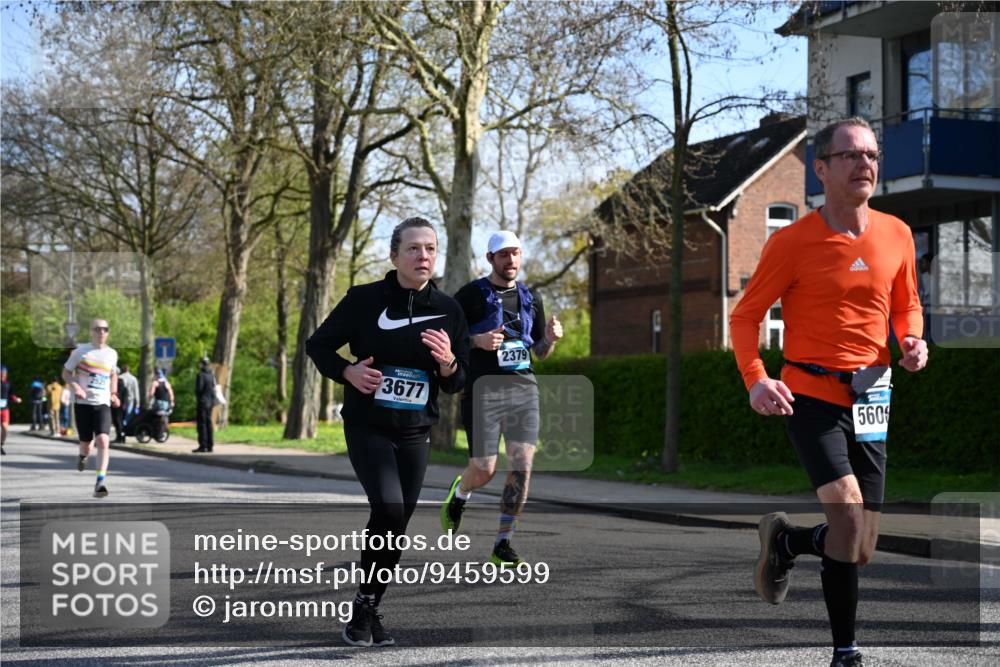 12.04.2026 - 45. Internationalen Wilhelmsburger Insellauf J. Mangold http://msf.ph/oto/9459599 12.04.2026 10:40:24 Ziel 2711, 3144, 5606, 3702, 4907, 2525, 3677, 2379, 3171, 5832, 4680, 4262, 2485, 2883, 4501, 2633, 2634, 3090, 4649, 4655, 3987, 3381, 3380, 4180, 4980, 5408, 2507, 2456, 2768, 3534, 5281 meine-sportfotos.de