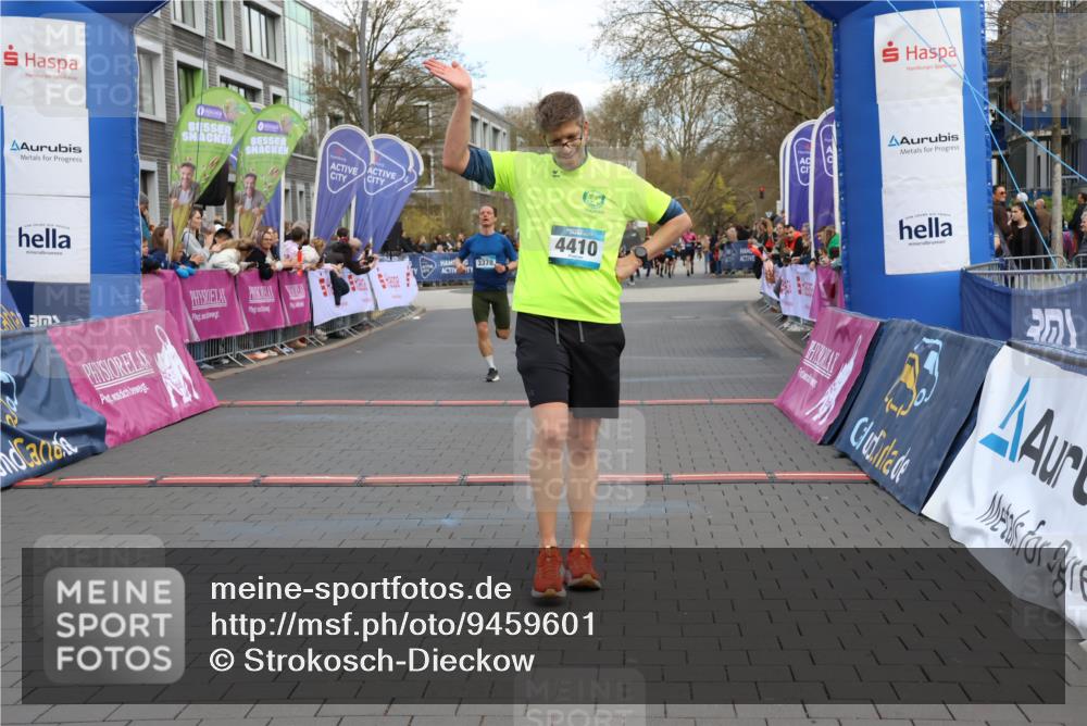 12.04.2026 - 45. Internationalen Wilhelmsburger Insellauf Strokosch-Dieckow http://msf.ph/oto/9459601 12.04.2026 13:00:54 Laufen  meine-sportfotos.de