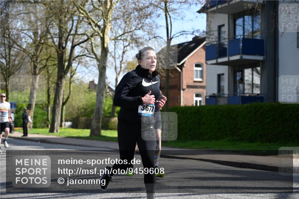 12.04.2026 - 45. Internationalen Wilhelmsburger Insellauf J. Mangold http://msf.ph/oto/9459608 12.04.2026 10:40:25 Ziel 3144, 5606, 3702, 4907, 2525, 3677, 2379, 3171, 5832, 5832, 4680, 4262, 2485, 2883, 4501, 2633, 2634, 3090, 4649, 4655, 3987, 3381, 3380, 4180, 4980, 5408, 2507, 2456, 2768, 3534, 5281, 5247 meine-sportfotos.de