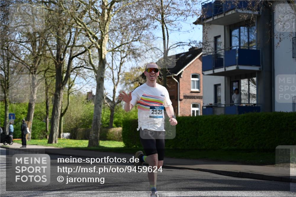 12.04.2026 - 45. Internationalen Wilhelmsburger Insellauf J. Mangold http://msf.ph/oto/9459624 12.04.2026 10:40:27 Ziel 3144, 5606, 3702, 4907, 2525, 3677, 2379, 3171, 5832, 4680, 4262, 2485, 2883, 4262, 2485, 2883, 4501, 2633, 2634, 3090, 4649, 4655, 3987, 3381, 3380, 4180, 4980, 5408, 5408, 2507, 2456, 2768, 3534, 5281, 5247, 5299 meine-sportfotos.de
