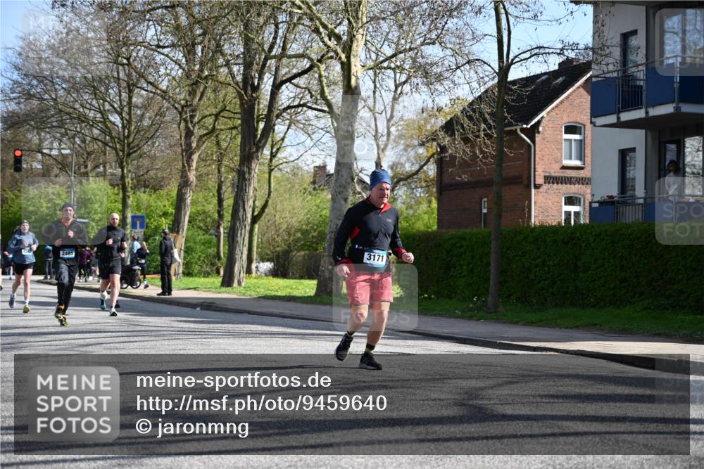 12.04.2026 - 45. Internationalen Wilhelmsburger Insellauf J. Mangold http://msf.ph/oto/9459640 12.04.2026 10:40:32 Ziel 5606, 3702, 4907, 2525, 3677, 2379, 3171, 5832, 4680, 4262, 2485, 2883, 4501, 2633, 2634, 3090, 2633, 2634, 3090, 4649, 4655, 3987, 3381, 3380, 4180, 4980, 5408, 2507, 2456, 2768, 3534, 3534, 5281, 5247, 5299, 5315, 5288, 3444 meine-sportfotos.de