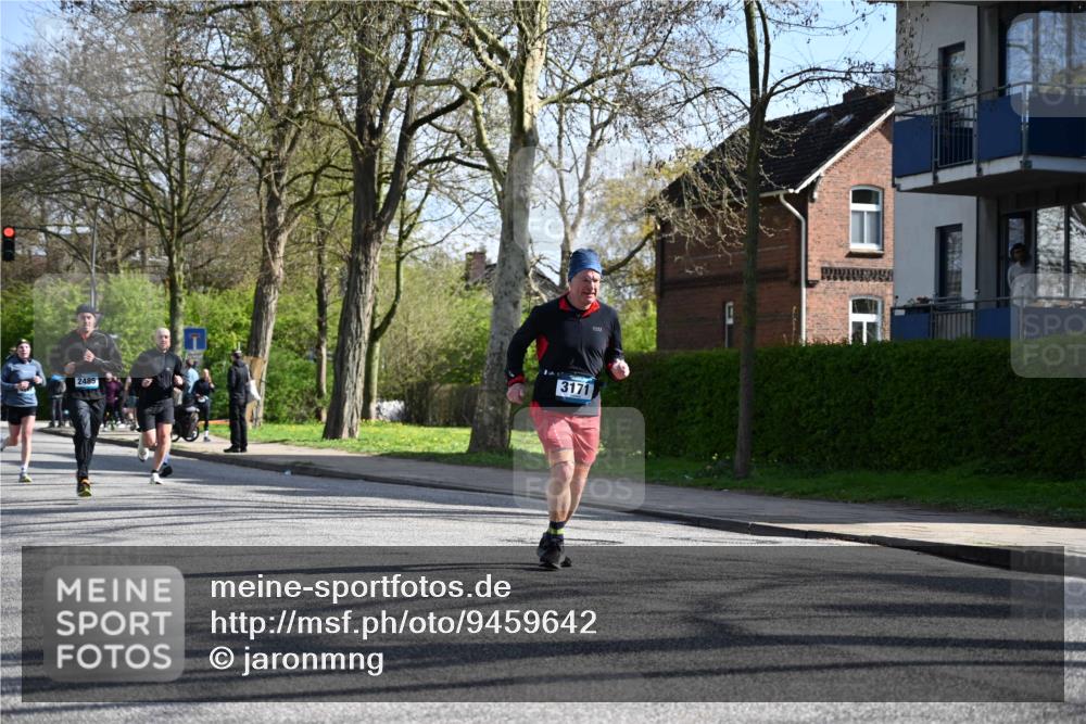 12.04.2026 - 45. Internationalen Wilhelmsburger Insellauf J. Mangold http://msf.ph/oto/9459642 12.04.2026 10:40:32 Ziel 5606, 3702, 4907, 2525, 3677, 2379, 3171, 5832, 4680, 4262, 2485, 2883, 4501, 2633, 2634, 3090, 2633, 2634, 3090, 4649, 4655, 3987, 3381, 3380, 4180, 4980, 5408, 2507, 2456, 2768, 3534, 3534, 5281, 5247, 5299, 5315, 5288, 3444 meine-sportfotos.de