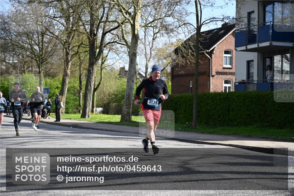 12.04.2026 - 45. Internationalen Wilhelmsburger Insellauf J. Mangold http://msf.ph/oto/9459643 12.04.2026 10:40:32 Ziel 5606, 3702, 4907, 2525, 3677, 2379, 3171, 5832, 4680, 4262, 2485, 2883, 4501, 2633, 2634, 3090, 2633, 2634, 3090, 4649, 4655, 3987, 3381, 3380, 4180, 4980, 5408, 2507, 2456, 2768, 3534, 3534, 5281, 5247, 5299, 5315, 5288, 3444 meine-sportfotos.de