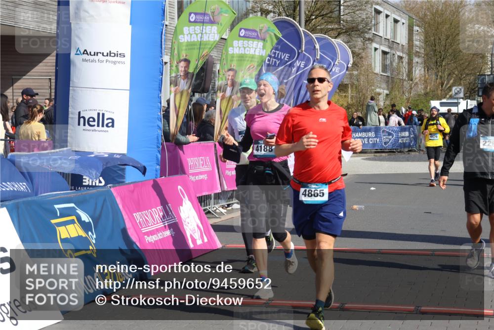 12.04.2026 - 45. Internationalen Wilhelmsburger Insellauf Strokosch-Dieckow http://msf.ph/oto/9459652 12.04.2026 11:06:16 Ziel 2449, 4865, 4188, 2749 meine-sportfotos.de