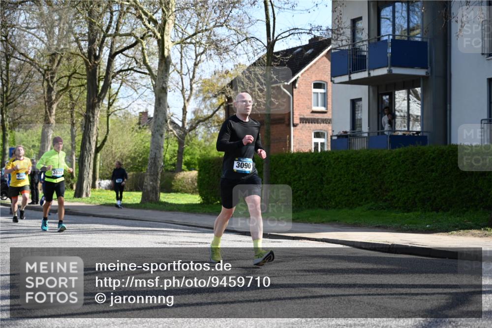 12.04.2026 - 45. Internationalen Wilhelmsburger Insellauf J. Mangold http://msf.ph/oto/9459710 12.04.2026 10:40:42 Ziel 3171, 5832, 4680, 4262, 2485, 2883, 4501, 2633, 2634, 3090, 4649, 4655, 3987, 3381, 3380, 4180, 4980, 5408, 2507, 2456, 2768, 2768, 3534, 5281, 5247, 5299, 5315, 5288, 5315, 5288, 3444, 5254, 2148, 5489, 4645, 4646, 5560 meine-sportfotos.de
