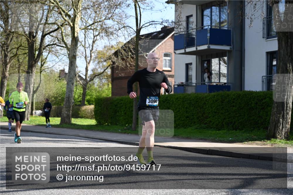 12.04.2026 - 45. Internationalen Wilhelmsburger Insellauf J. Mangold http://msf.ph/oto/9459717 12.04.2026 10:40:43 Ziel 3171, 5832, 4680, 4262, 2485, 2883, 4501, 2633, 2634, 3090, 4649, 4655, 3987, 3381, 3380, 4180, 4980, 5408, 2507, 2456, 2768, 3534, 5281, 5247, 5299, 5315, 5288, 3444, 5254, 2148, 5489, 4645, 4646, 5560, 4295 meine-sportfotos.de